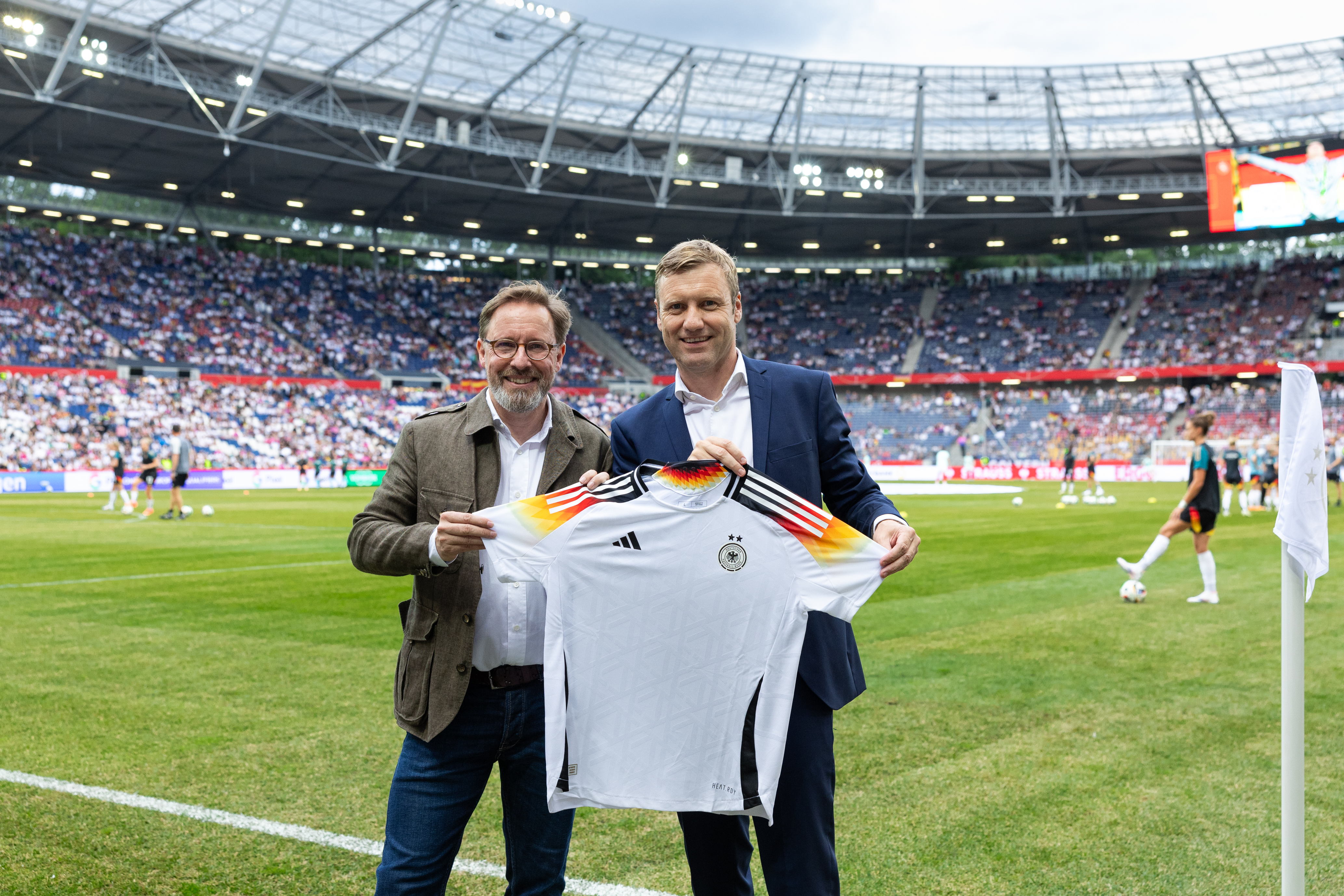 Neu im Kader: WIESENHOF ist Partner der DFB-Frauen-Nationalmannschaft